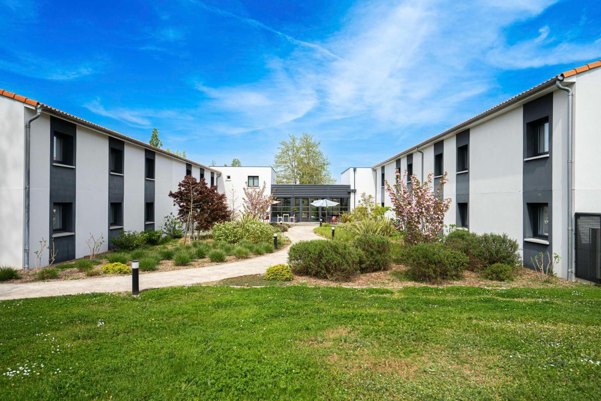 Sure Hotel By Best Western Les Portes De Montauban Dış mekan fotoğraf